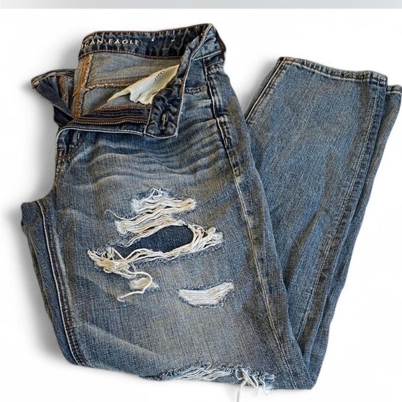 American Eagle Outfitters Denim - American Eagle Outfitters women’s Ripped Blue tomgirl Jeans